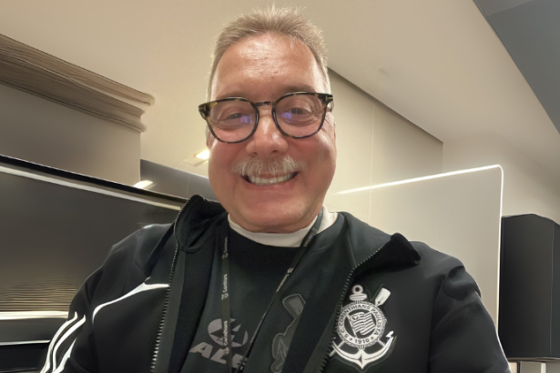 Paulo Twiaschor analiza cómo la construcción modular en aeropuertos garantiza eficiencia y rapidez en terminales de alto flujo.