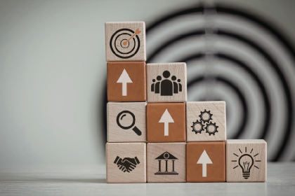 En este artículo, Victor Boris Santos Maciel analiza cómo alinear crecimiento, gestión y responsabilidad para transformar la sostenibilidad en ventaja competitiva real.